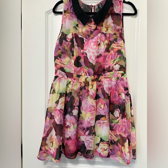 Flower print dress from the Pretty Little Liars' Collection size L. - Picture 6 of 7
